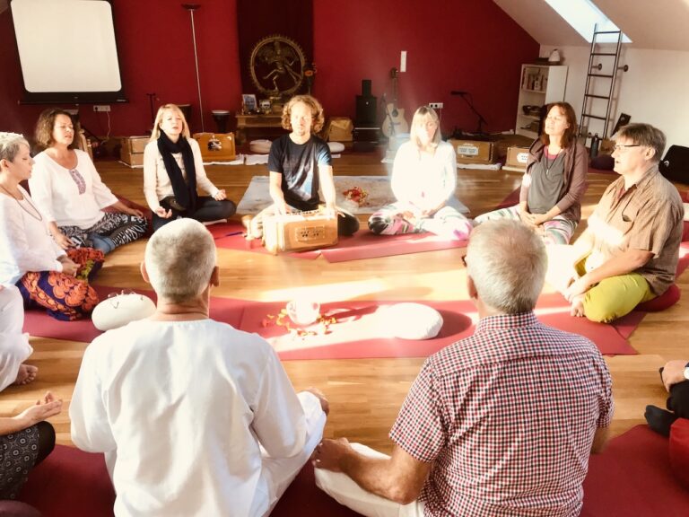 Mantra-Yoga_Ausbildung_Martin-Hinze_Speyer.jpeg